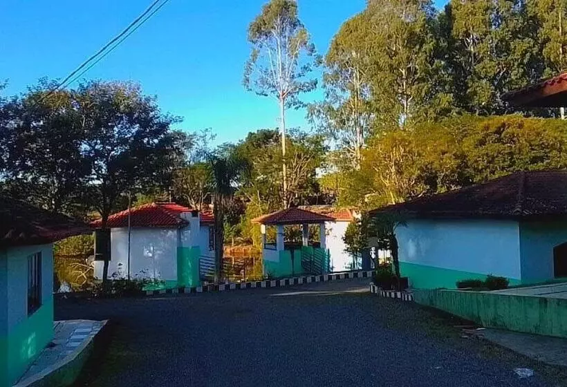 ホテル Pousada Vale Das águas
