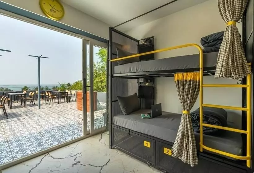 The Hosteller Goa, Mandrem