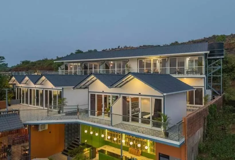 The Hosteller Goa, Mandrem