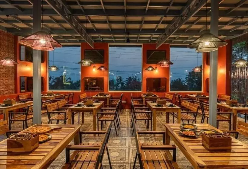 The Hosteller Goa, Mandrem