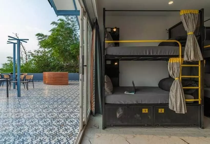 The Hosteller Goa, Mandrem