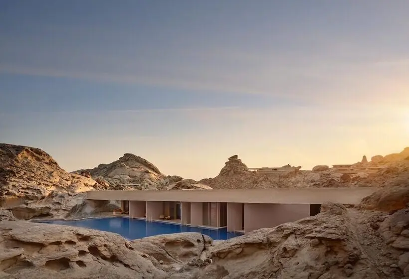 Desert Rock Resort