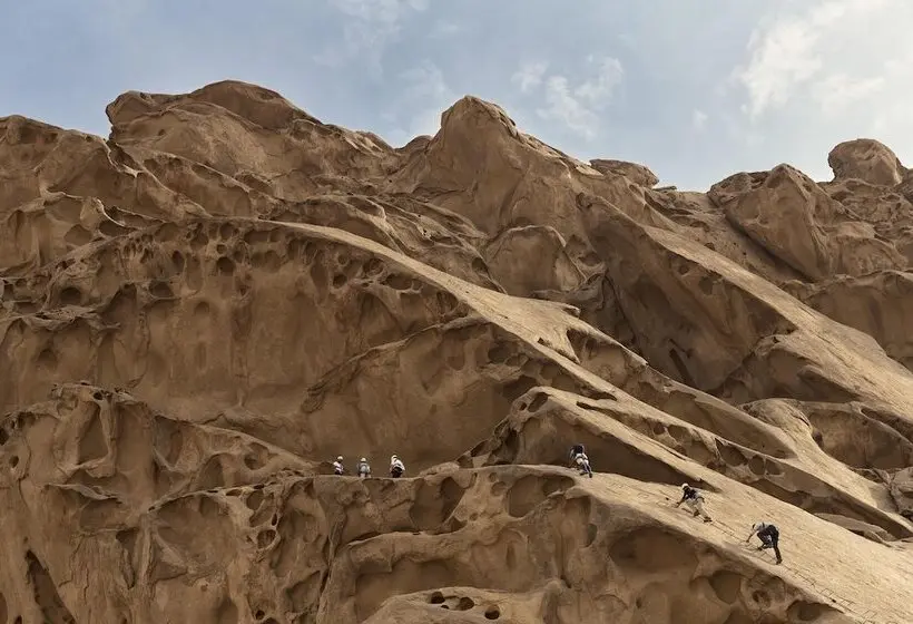 Desert Rock Resort