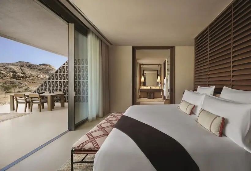 Desert Rock Resort