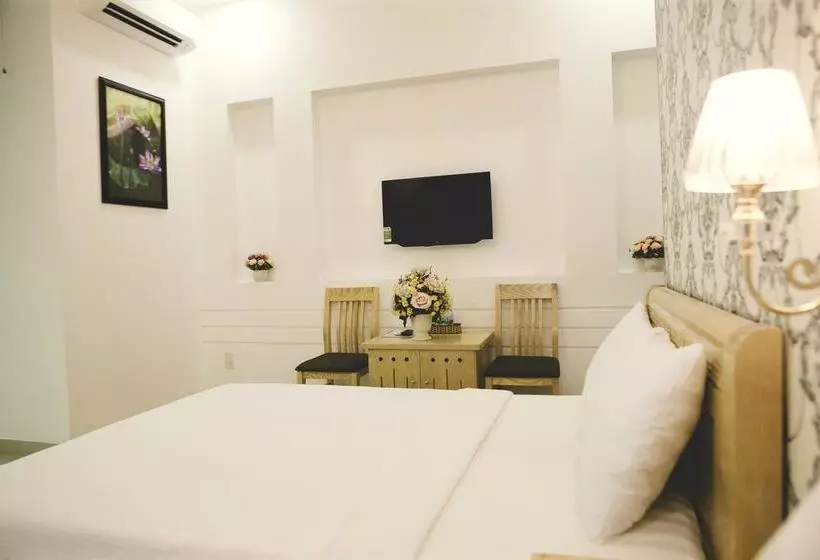 هتل Trúc Hưng Nha Trang