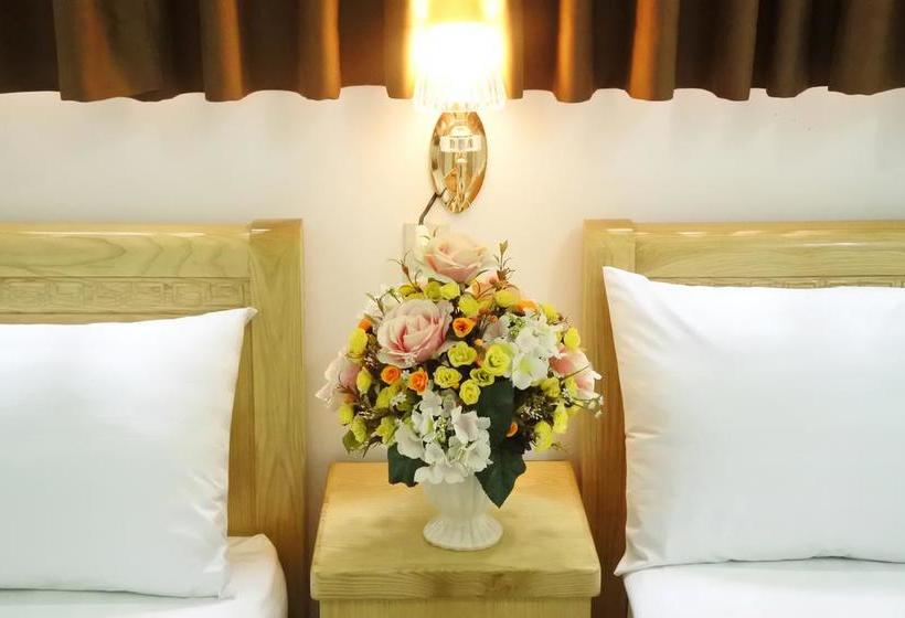 هتل Trúc Hưng Nha Trang