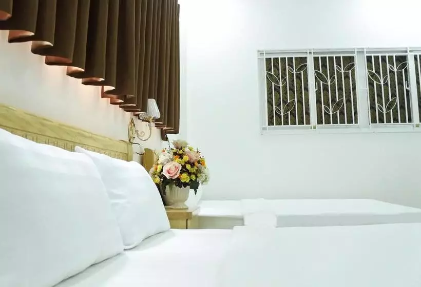 هتل Trúc Hưng Nha Trang
