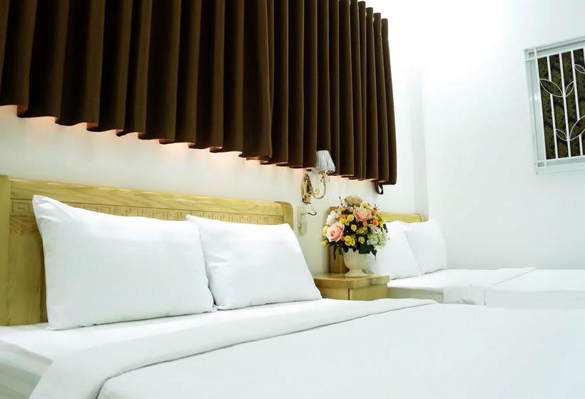 هتل Trúc Hưng Nha Trang