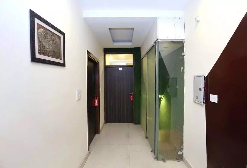 Oyo 10145 Hotel Jk