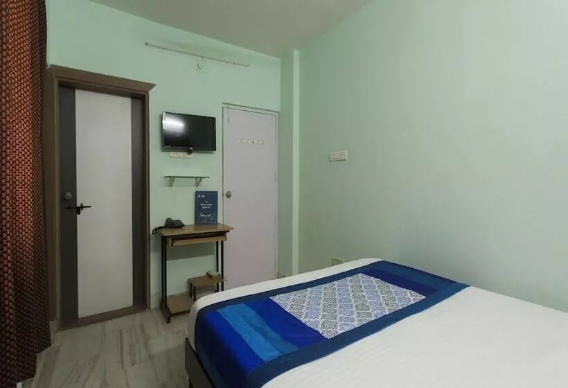 Oyo 10244 Hotel Krishna Inn
