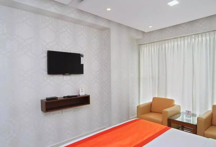 Oyo 10324 Hotel Prince Inn