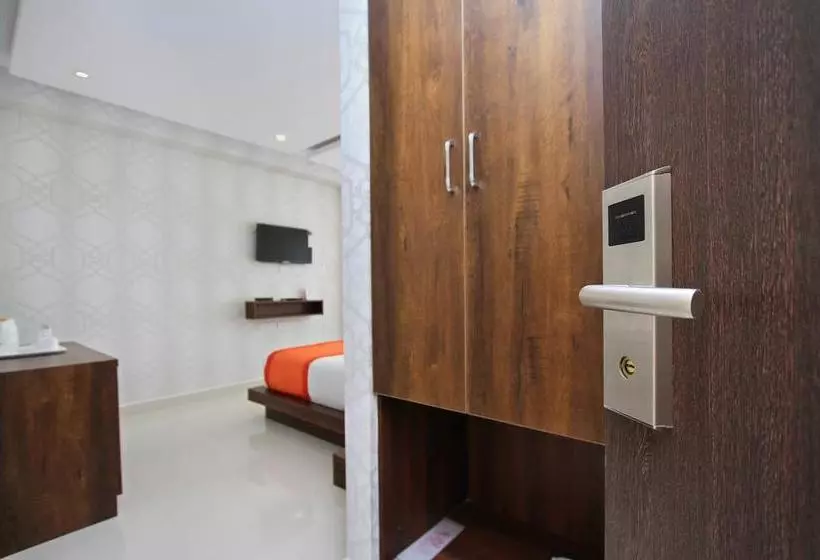 Oyo 10324 Hotel Prince Inn