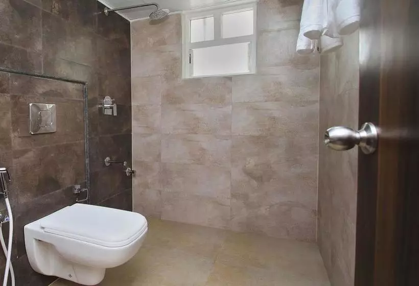 Oyo 10324 Hotel Prince Inn