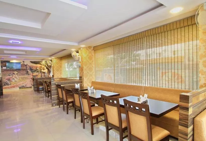 Oyo 10324 Hotel Prince Inn