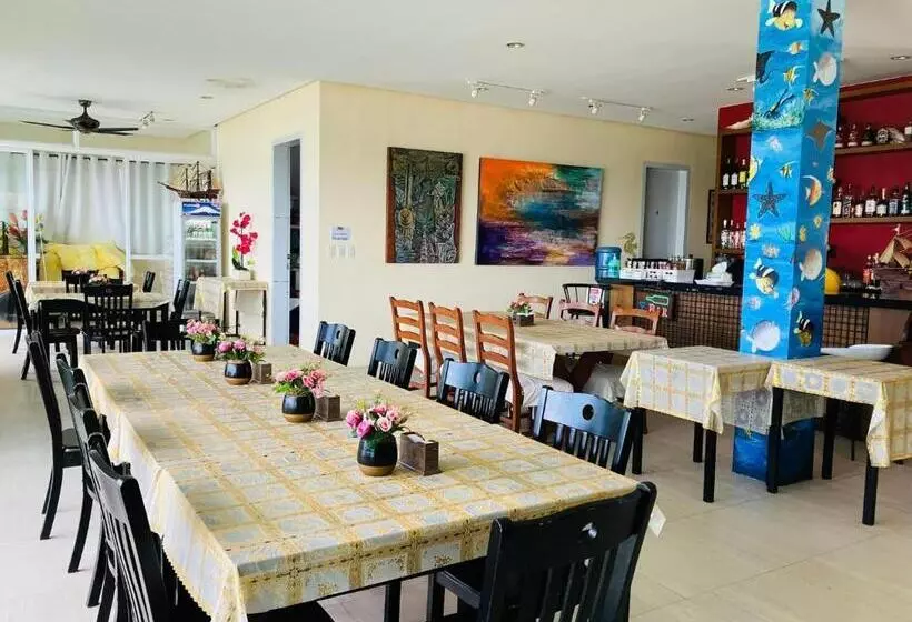استراحتگاه Paradiso Rito Waterfront Oasis