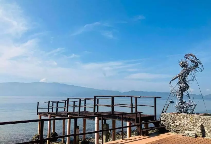 استراحتگاه Paradiso Rito Waterfront Oasis