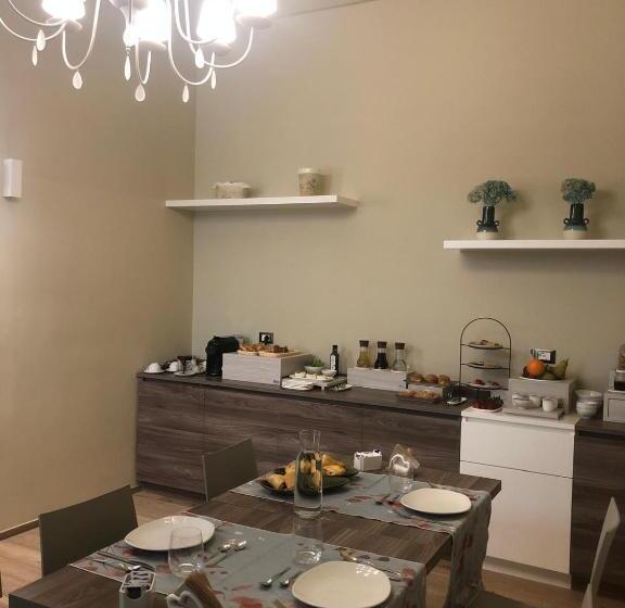 تختخواب و صبحانه Antica Dimora Luxury Rooms