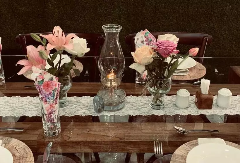 ベッドアンドブレックファースト Diamond Rose Guest House