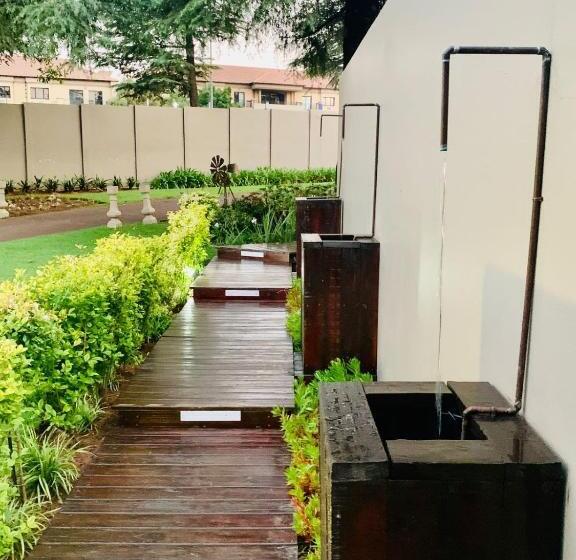 住宿加早餐 Diamond Rose Guest House