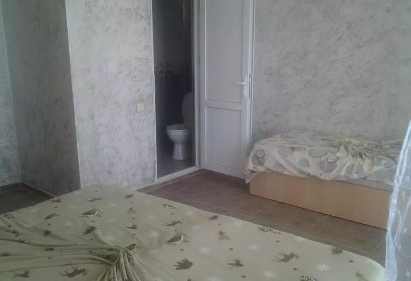 تختخواب و صبحانه Merab House