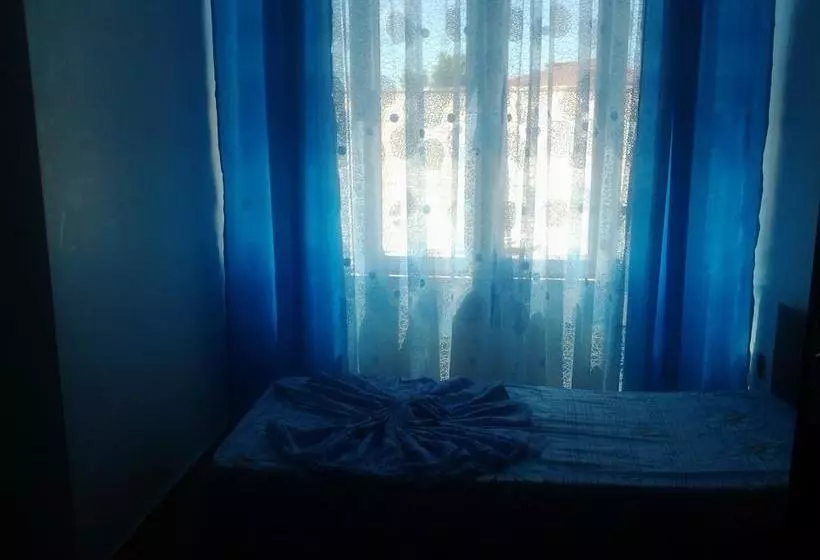تختخواب و صبحانه Merab House