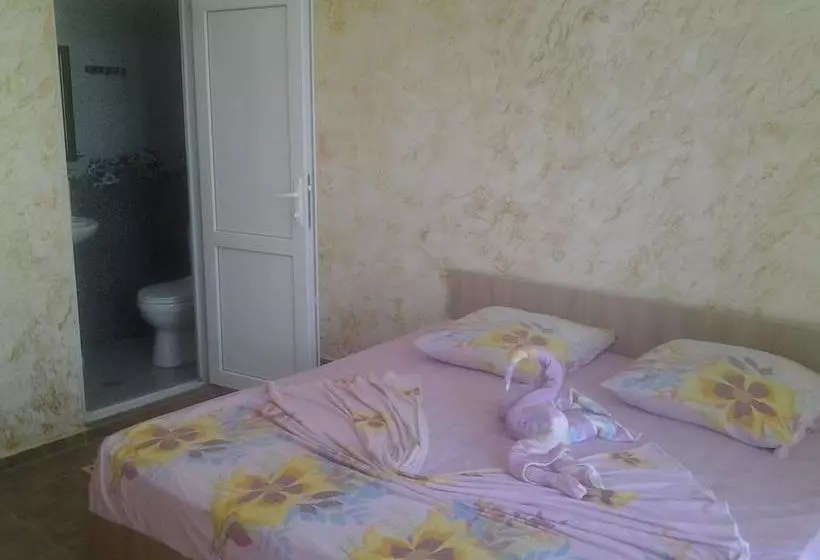 تختخواب و صبحانه Merab House