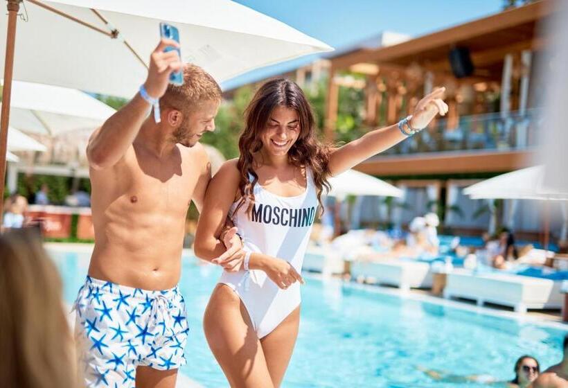 هتل Nikki Beach Resort & Spa Montenegro