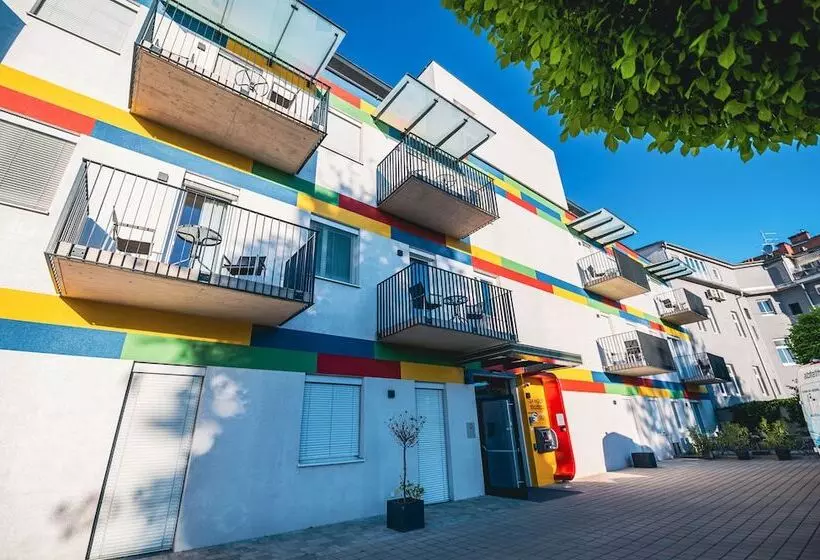 Shome Hotel Graz   Self Check In & Free Parking