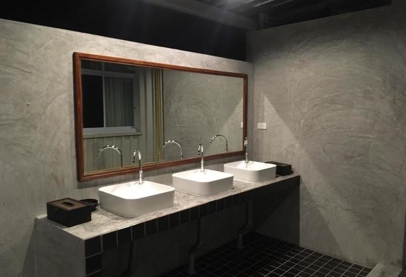 The Corner Transit Hostel