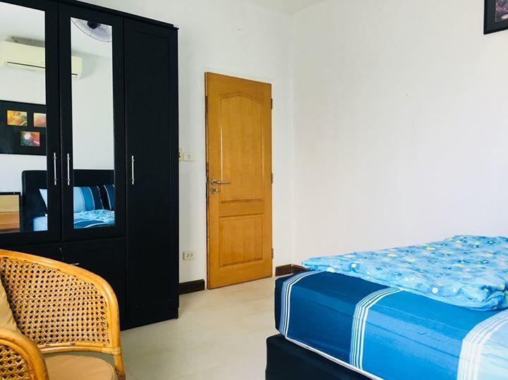 The Corner Transit Hostel