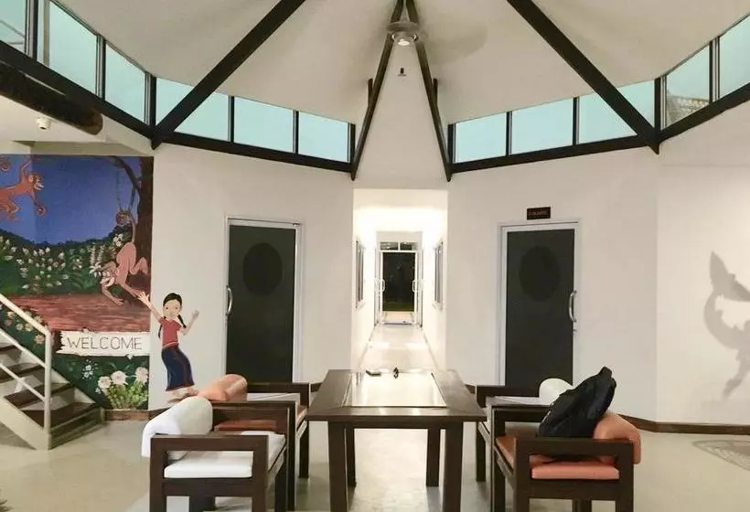 The Corner Transit Hostel