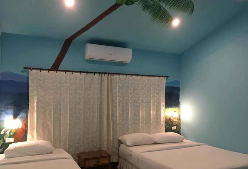 The Corner Transit Hostel