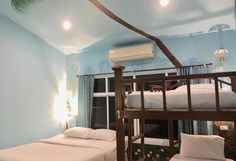 The Corner Transit Hostel