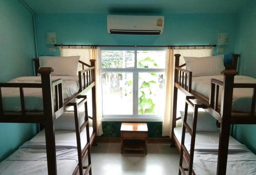 The Corner Transit Hostel