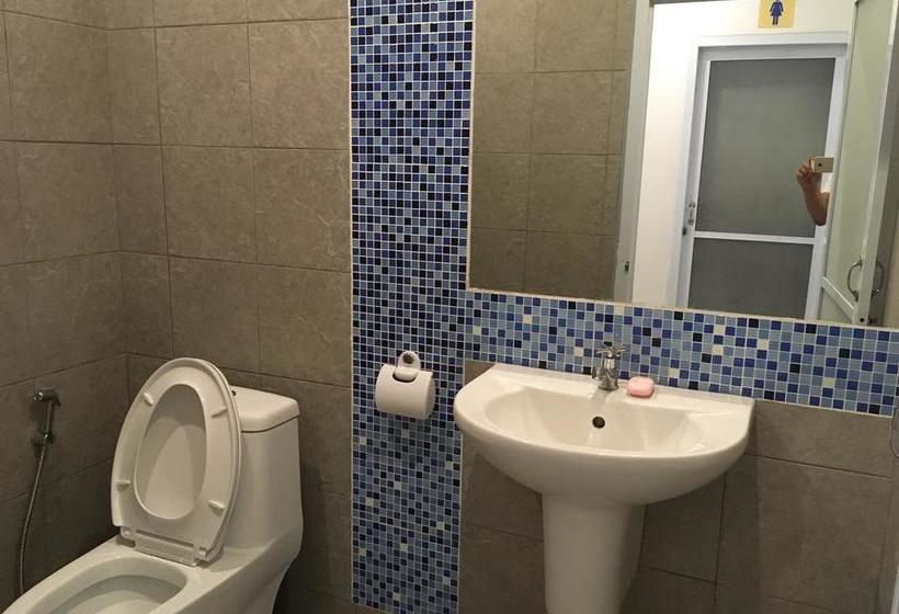 The Corner Transit Hostel