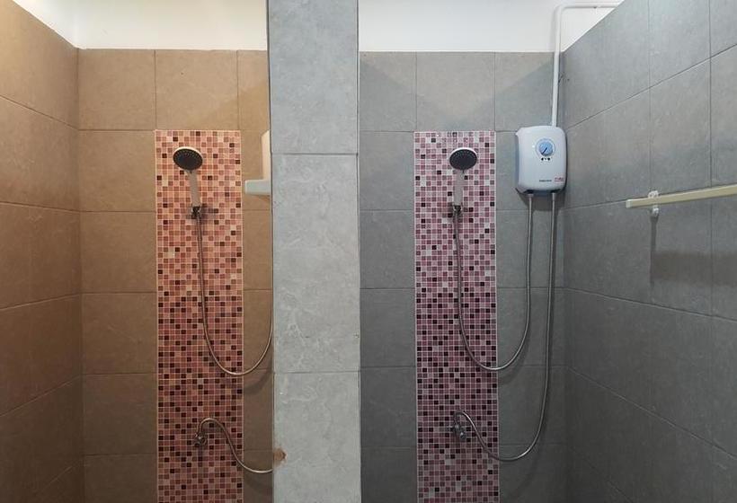 The Corner Transit Hostel