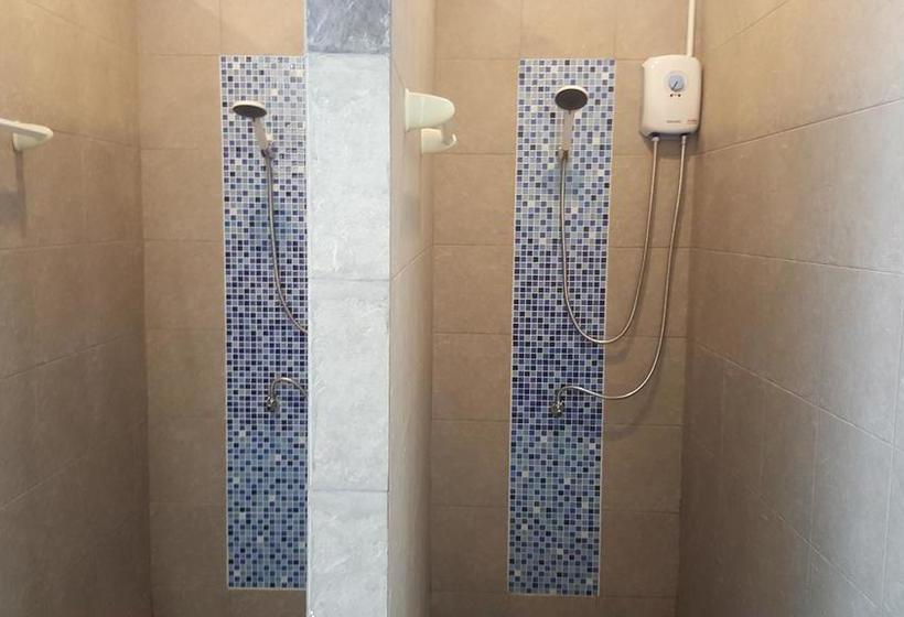 The Corner Transit Hostel