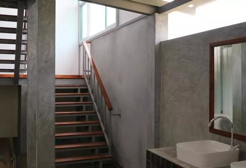 The Corner Transit Hostel