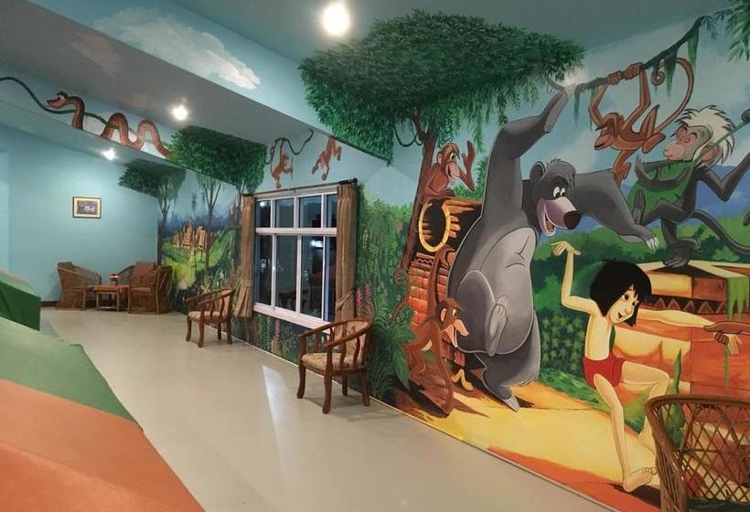 The Corner Transit Hostel