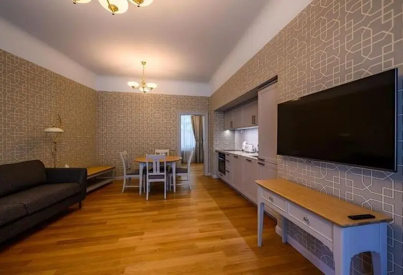 Roze Kå«rmäjas Residence