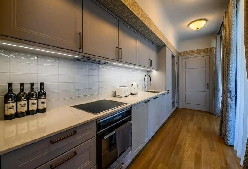 Roze Kå«rmäjas Residence