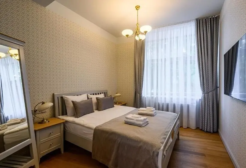 Roze Kå«rmäjas Residence