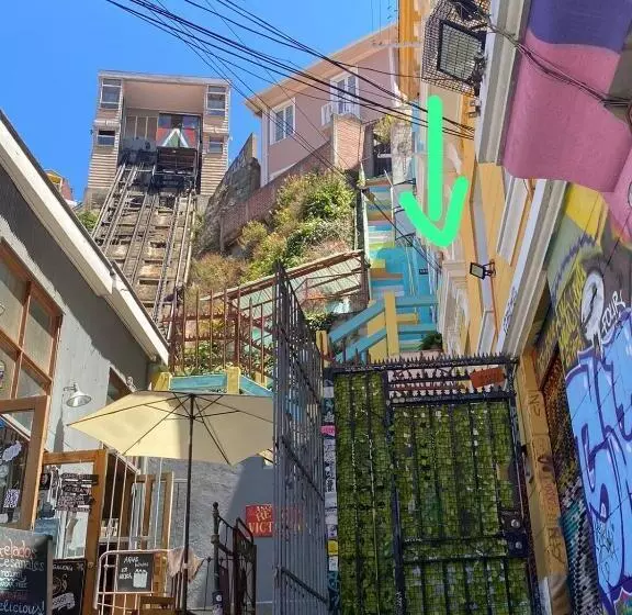 Casa Elias Valpo   Hostel