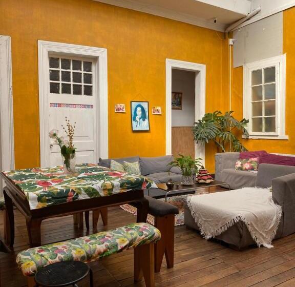 Casa Elias Valpo   Hostel