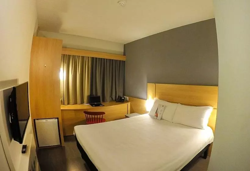 Hotelli Ibis Montenegro