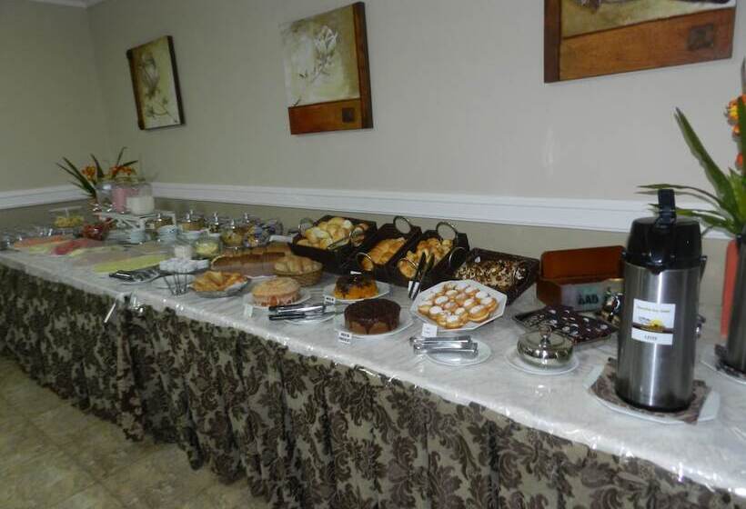 ホテル Paradise Inn