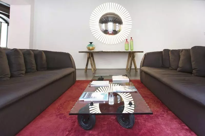 Hotelli Savona 18 Suites