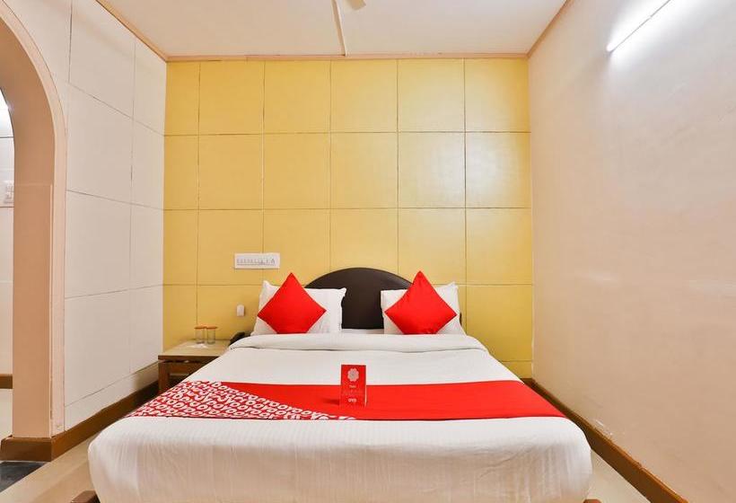 Oyo 13668 Hotel Utsav