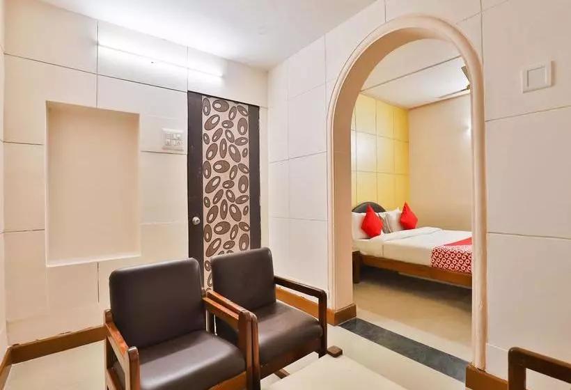 Oyo 13668 Hotel Utsav
