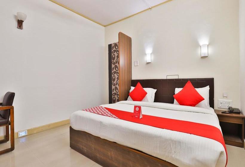 Oyo 13668 Hotel Utsav